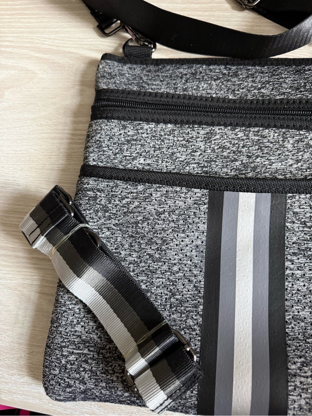 Haute Shore Crossbody Bag - Picture 4 of 5
